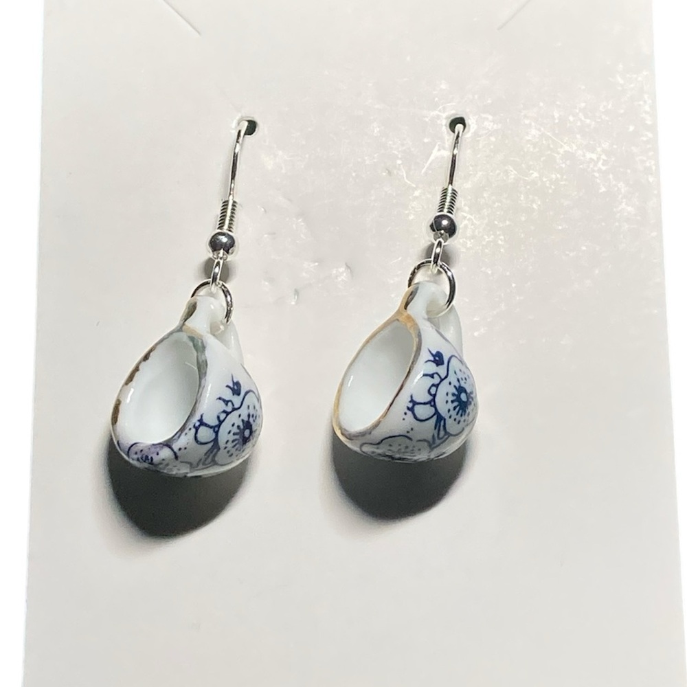 ✨3 for $12✨Blue and White Teacup Earrings